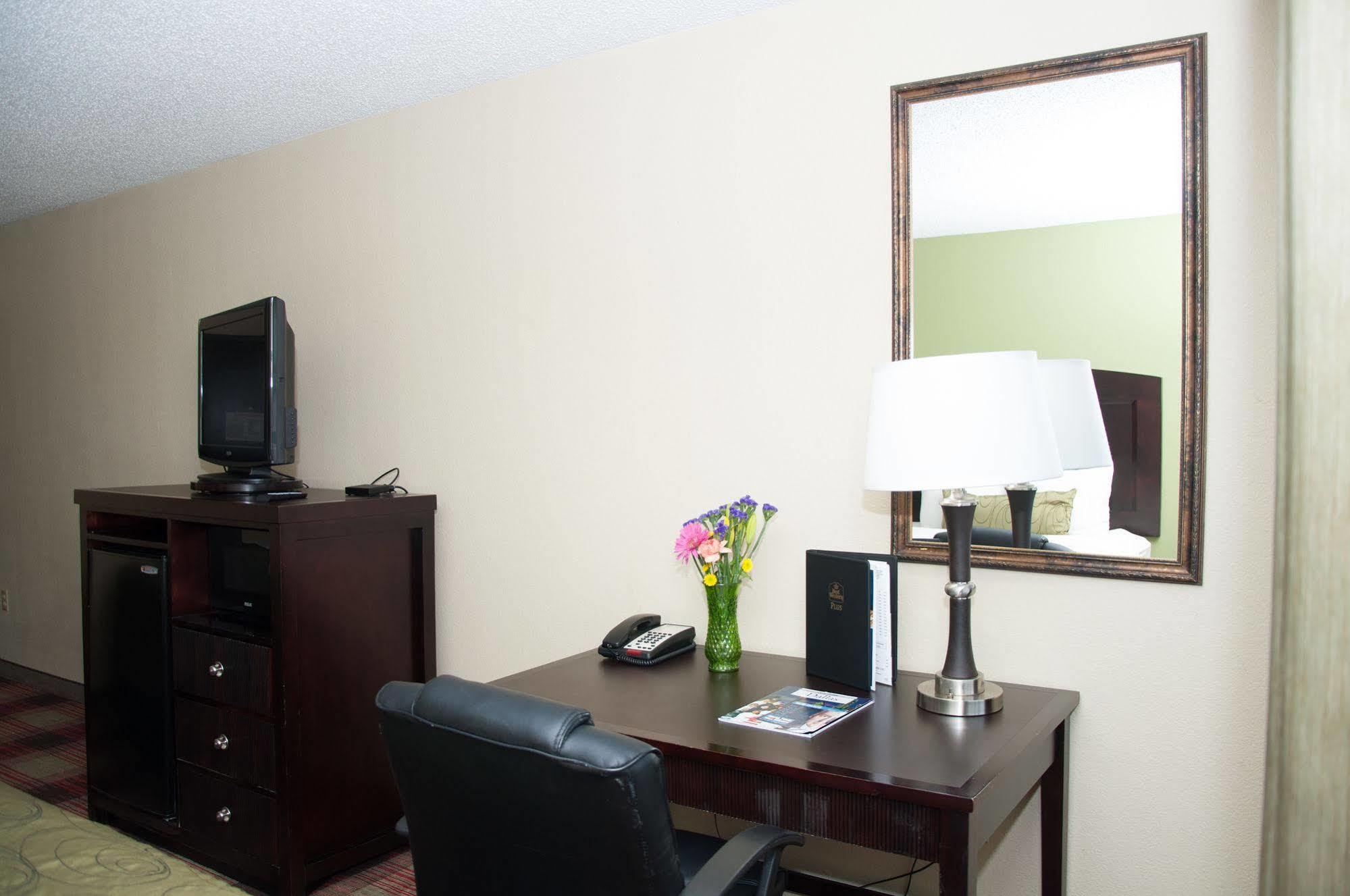 Hotel Western Addison/dallas Addison